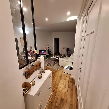 Read Well - Spare Double Bedroom In Cosy Close To Convention Center In 15th District Appartement *